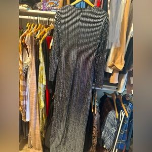 Stunning Willow Glenn dress!  Size 8. Long and slit above knee.